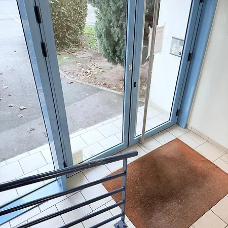 T2 Avec Parking Prive Apartment *