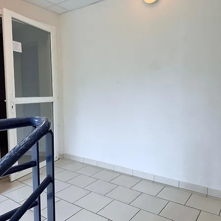 T2 Avec Parking Prive Apartment