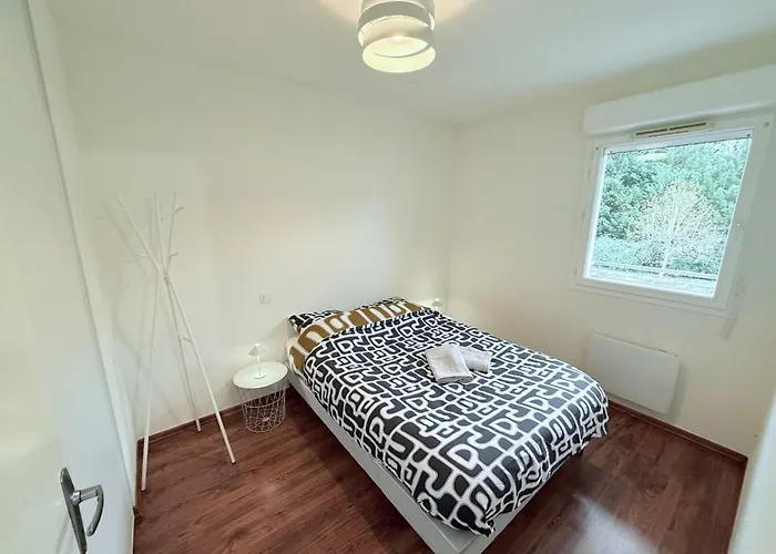 T2 Avec Parking Prive * Pineuilh